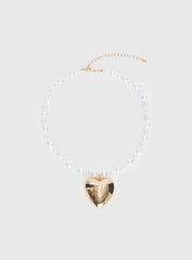 Sweetscape Pearl Necklace Gold