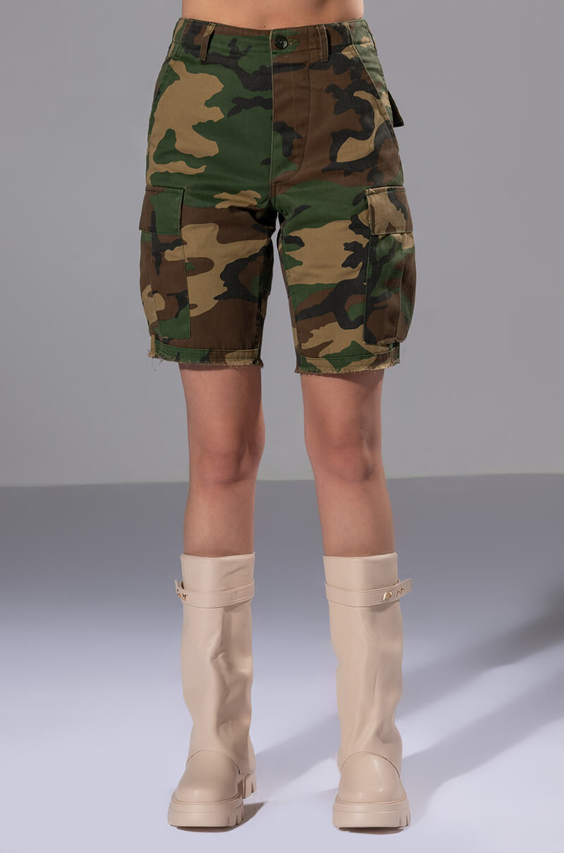 BREAK THE RULES CARGO SHORT