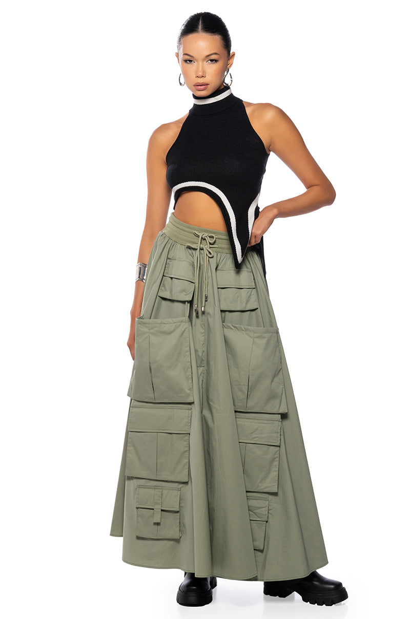 DRIP SLEEVELESS TURTLENECK SWEATER