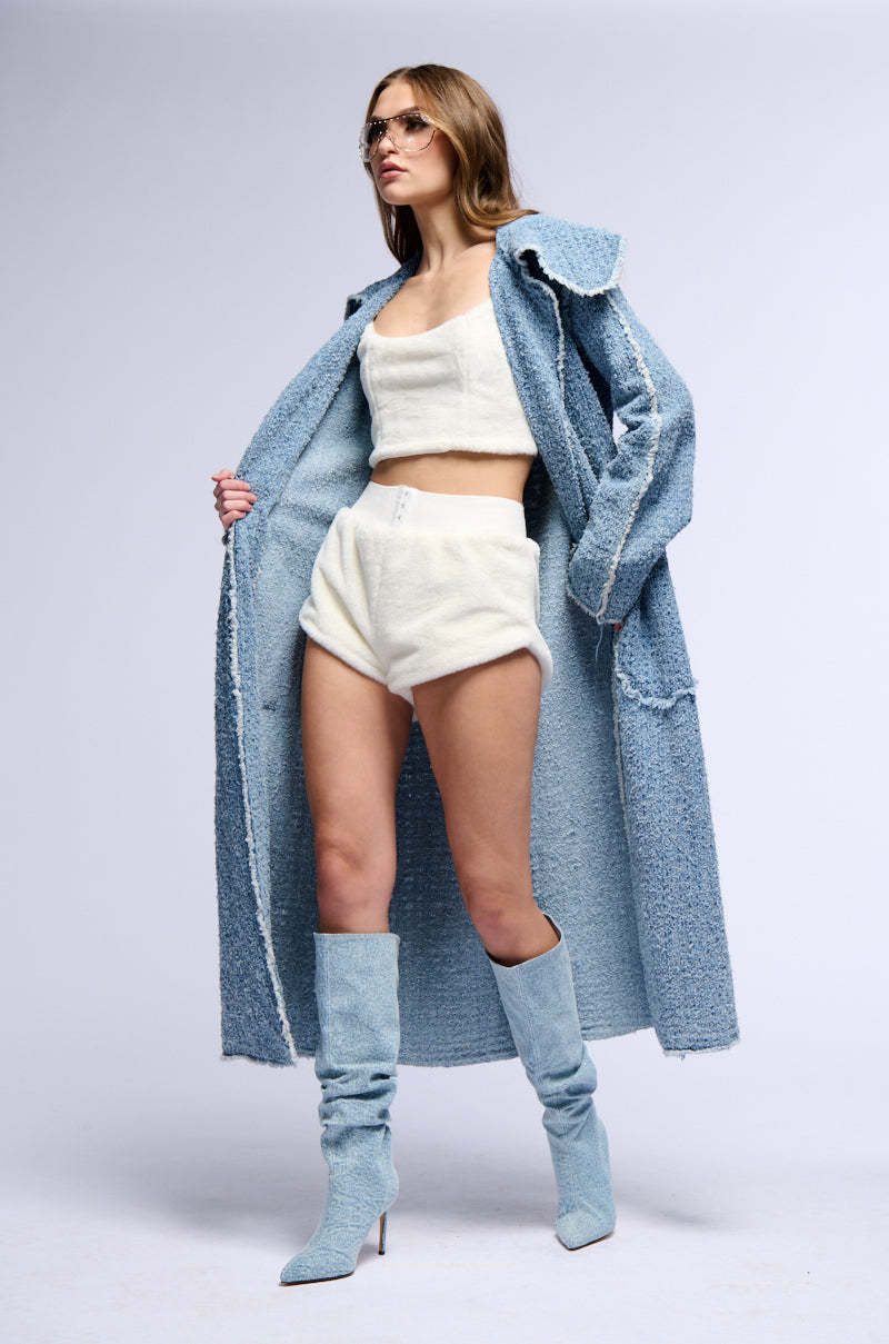 GOT MY FUR ON MINI SHORT